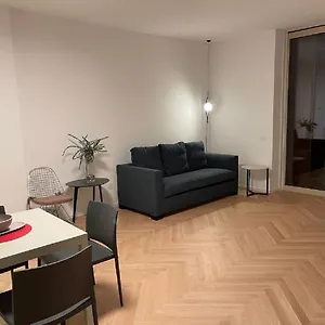 Number House - Number 10 Apartment