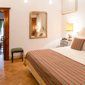 Отель Castello Di Velona Resort, Thermal Spa & Winery, Монтальчино
