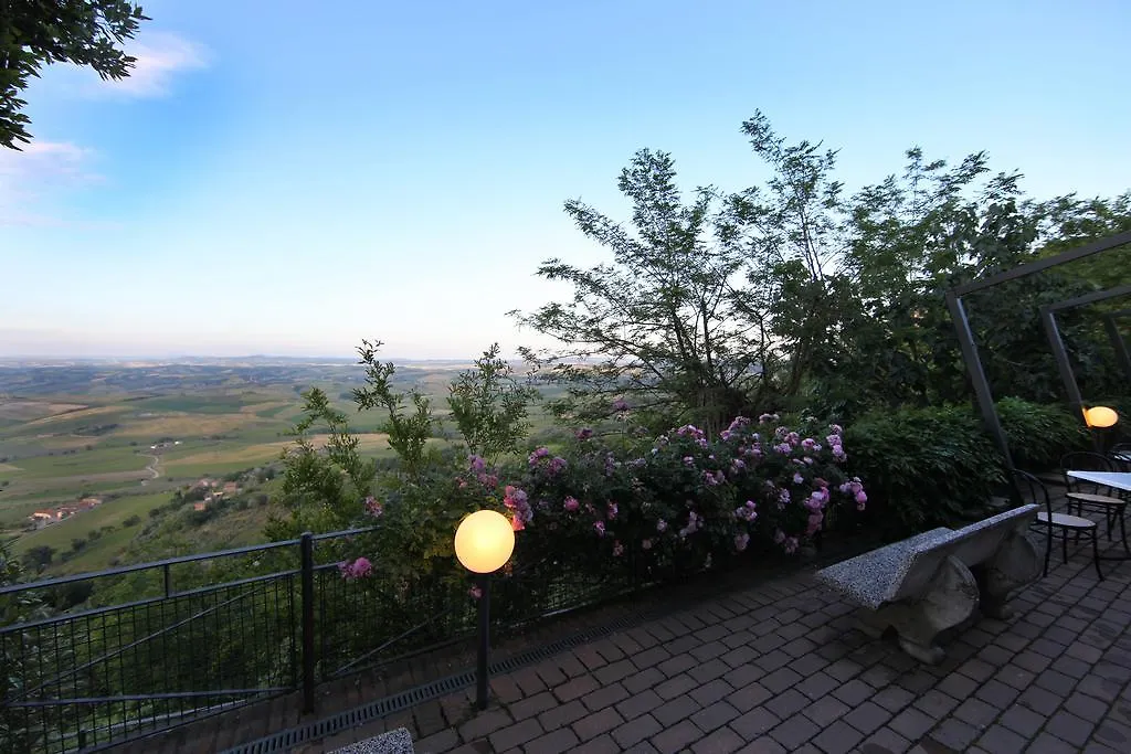 Hotel Dei Capitani Montalcino 3*,