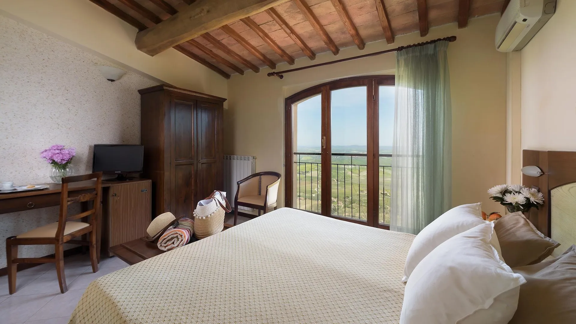 Hotel Dei Capitani Montalcino