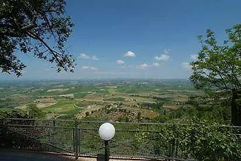 Hotel Dei Capitani Montalcino 3*,
