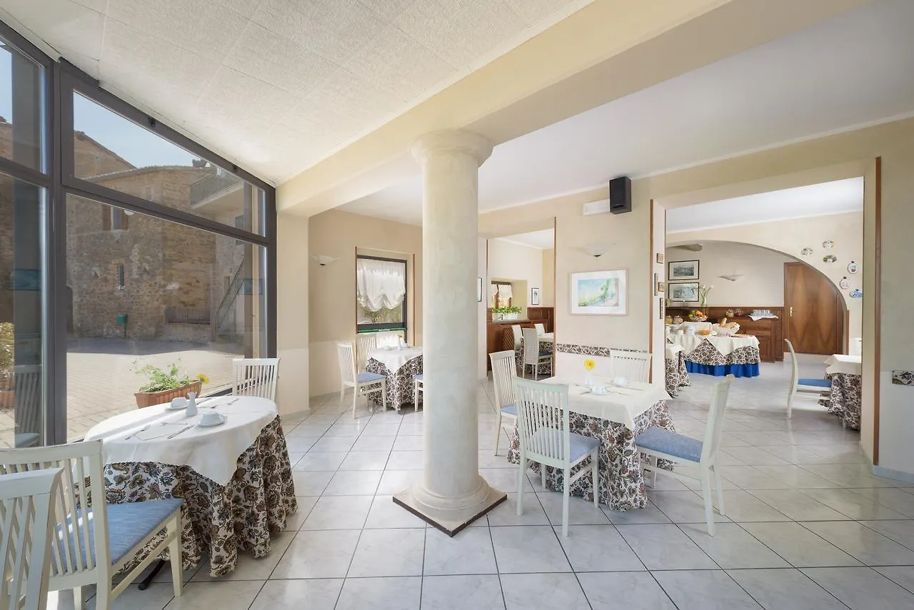 Hotel Dei Capitani Montalcino 3*,